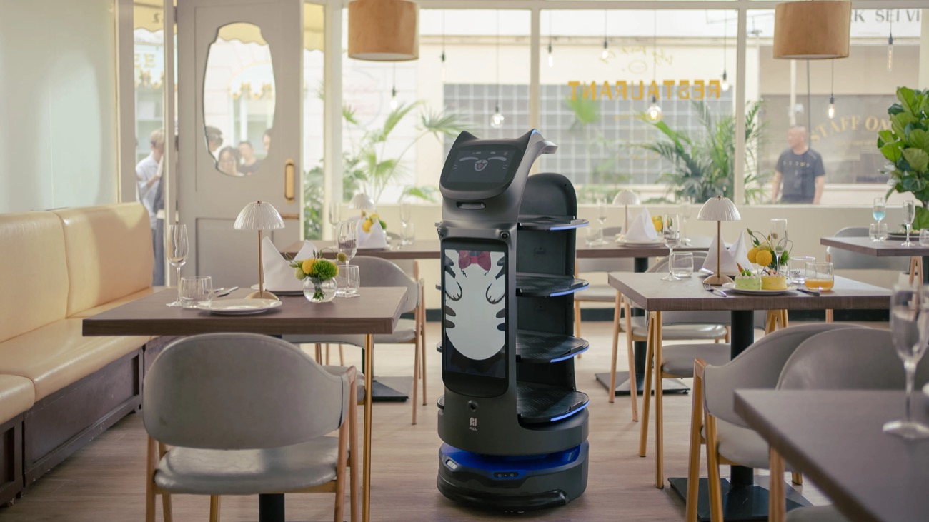 Serviceroboter im Einsatz in einem Restaurant